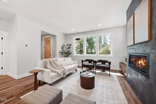 1548 NW Elgin Ave, Bend, OR 97703 - Photo 18
