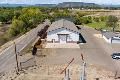 1098 Nick Young Road, Eagle Point, OR 97524 - Photo 6