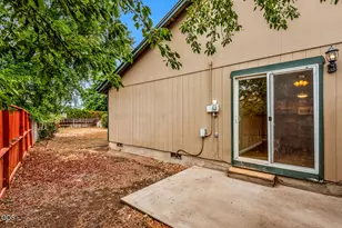 2810 SW Pumice Ave, Redmond, OR 97756 - Photo 14