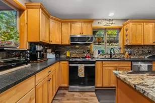 357 El Conejo Dr, Grants Pass, OR 97526 - Photo 12