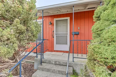 1007 W 9th Street, Medford, OR 97501 - Photo 2