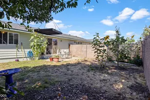 1313 SW Kokanee Ln, Grants Pass, OR 97527 - Photo 18