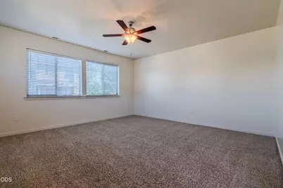 811 Overcup Street, Medford, OR 97501 - Photo 8