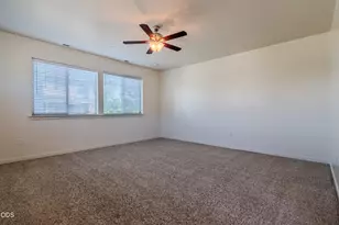 811 Overcup St, Medford, OR 97501 - Photo 8