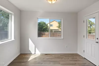 2623 NE 6th Drive, Redmond, OR 97756 - Photo 8