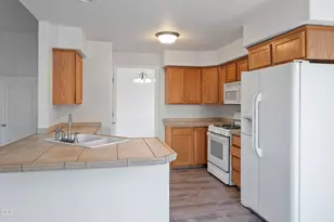 2623 NE 6th Dr, Redmond, OR 97756 - Photo 6