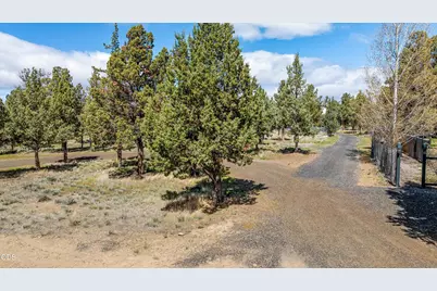 9568 SW Scout Camp Trail, Terrebonne, OR 97760 - Photo 40