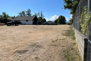 3435 Calle Vista Dr, Medford, OR 97504 - Photo 16