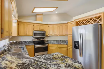 100 SE Liberty Drive, Grants Pass, OR 97527 - Photo 10