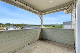 417 Echo Way, Eagle Point, OR 97524 - Photo 38