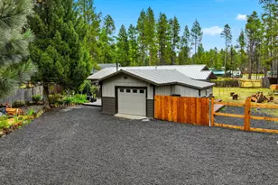 55510 Gross Dr, Bend, OR 97707 - Photo 2
