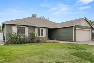 907 Worchester Dr, Medford, OR 97501 - Photo 28