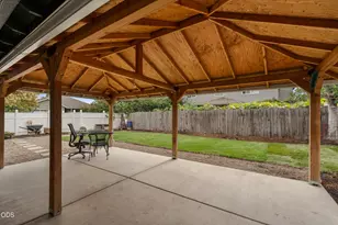 907 Worchester Dr, Medford, OR 97501 - Photo 22