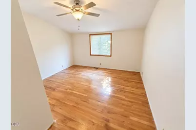 500 Grand Avenue, Central Point, OR 97502 - Photo 8