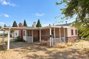 500 Grand Ave, Central Point, OR 97502 - Photo 2