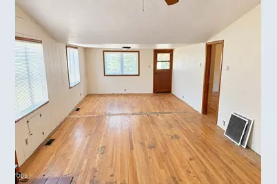 500 Grand Avenue, Central Point, OR 97502 - Photo 4