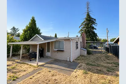 500 Grand Avenue, Central Point, OR 97502 - Photo 1