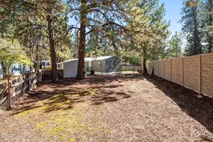 61040 S Queens Dr, Bend, OR 97702 - Photo 30