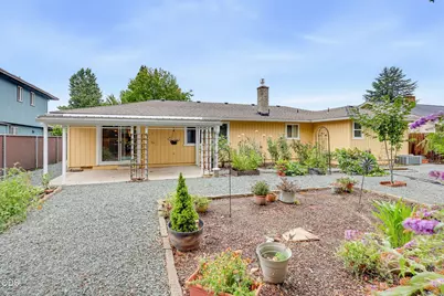 732 Sandra Lane, Central Point, OR 97502 - Photo 10