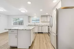 732 Sandra Ln, Central Point, OR 97502 - Photo 30