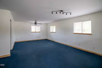 33103 Redwood Highway, O'Brien, OR 97534 - Photo 20