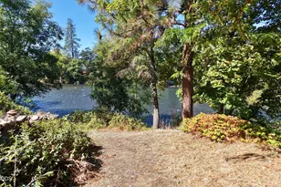 965 Old Ferry Rd, Shady Cove, OR 97539 - Photo 68