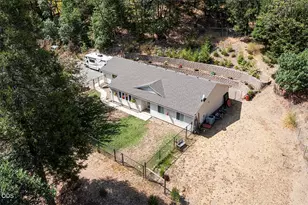5334 Griffin Creek Rd, Medford, OR 97501 - Photo 32