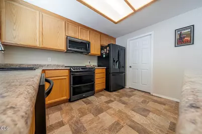 5334 Griffin Creek Road, Medford, OR 97501 - Photo 14