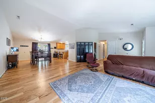 5334 Griffin Creek Rd, Medford, OR 97501 - Photo 18