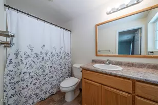 5334 Griffin Creek Rd, Medford, OR 97501 - Photo 18