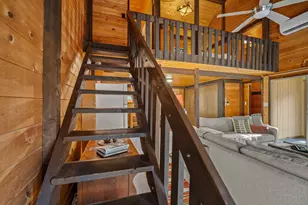 17611 Cluster Cabin Ln, Sunriver, OR 97707 - Photo 16