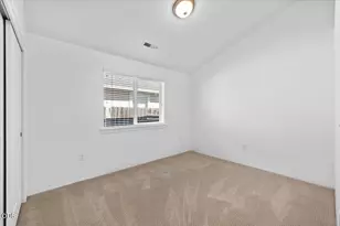 129 Cottonwood Dr, Eagle Point, OR 97524 - Photo 12
