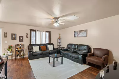 307 W Clark Street, Medford, OR 97501 - Photo 2