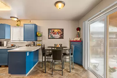307 W Clark Street, Medford, OR 97501 - Photo 4