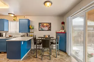 307 W Clark St, Medford, OR 97501 - Photo 4