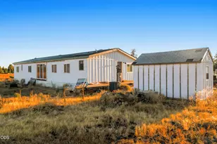 67665 Cloverdale Rd, Sisters, OR 97759 - Photo 12