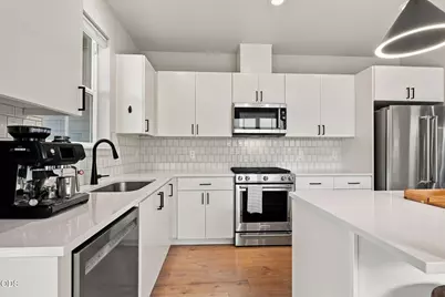 61173 SE Wagyu Drive, Bend, OR 97702 - Photo 20