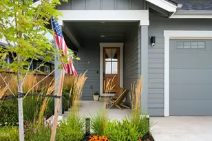 61173 SE Wagyu Dr, Bend, OR 97702 - Photo 2