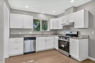 714 Broad St, Medford, OR 97501 - Photo 14