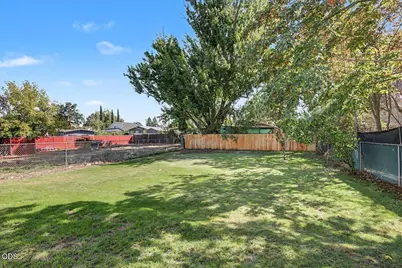 714 Broad Street, Medford, OR 97501 - Photo 28