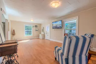 63 Nutley St, Ashland, OR 97520 - Photo 6