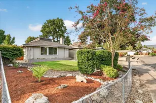 616 Hemlock Ave, Central Point, OR 97502 - Photo 38