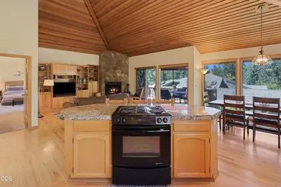 17855 Lava Butte Lane, Sunriver, OR 97707 - Photo 16