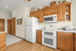 560 NW Rachel Lynn Wy, Roseburg, OR 97471 - Photo 10