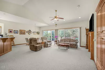 560 NW Rachel Lynn Way, Roseburg, OR 97471 - Photo 6