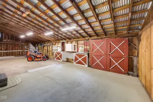 4919 Grant Rd, Central Point, OR 97502 - Photo 24