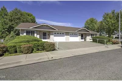 3036 University Road #3036-3038, Grants Pass, OR 97527 - Photo 1