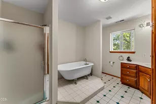676 Becklin Dr, Merlin, OR 97532 - Photo 32