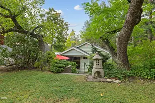 689 Beach St, Ashland, OR 97520 - Photo 2