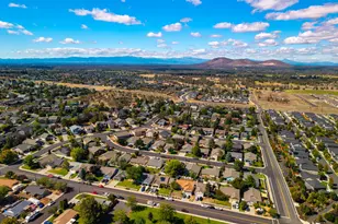 2065 SW 35th St, Redmond, OR 97756 - Photo 34